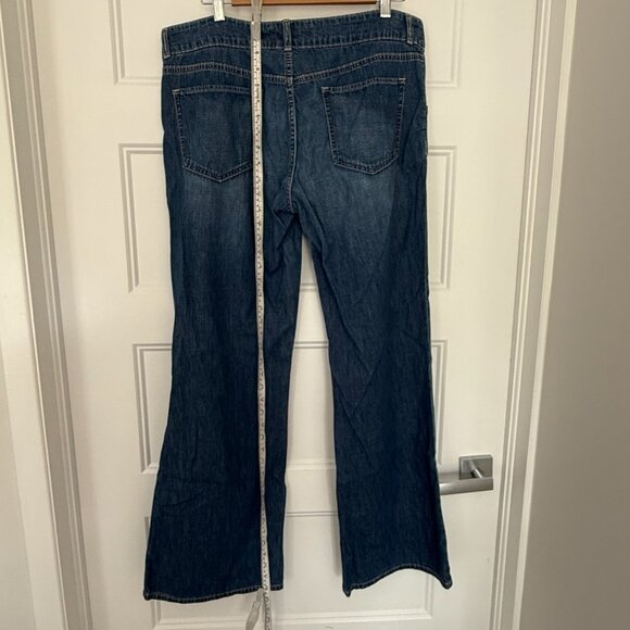 Old Navy Jeans - Low waisted - Wide Leg Dark Wash - Size 12 - Picture 12 of 13